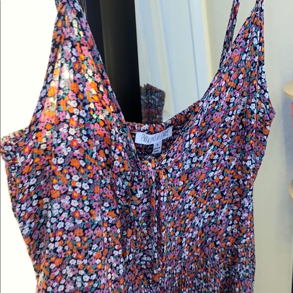 Small summery flower top